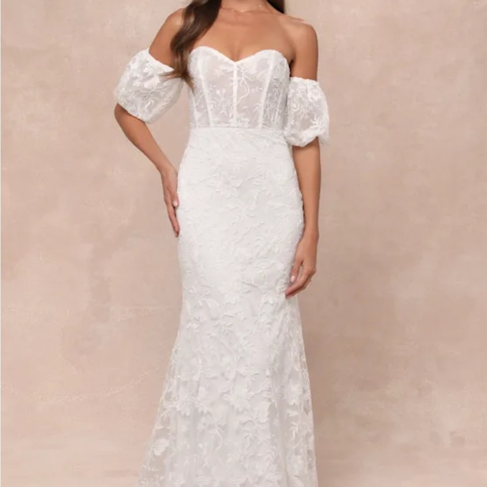 Wedding dress